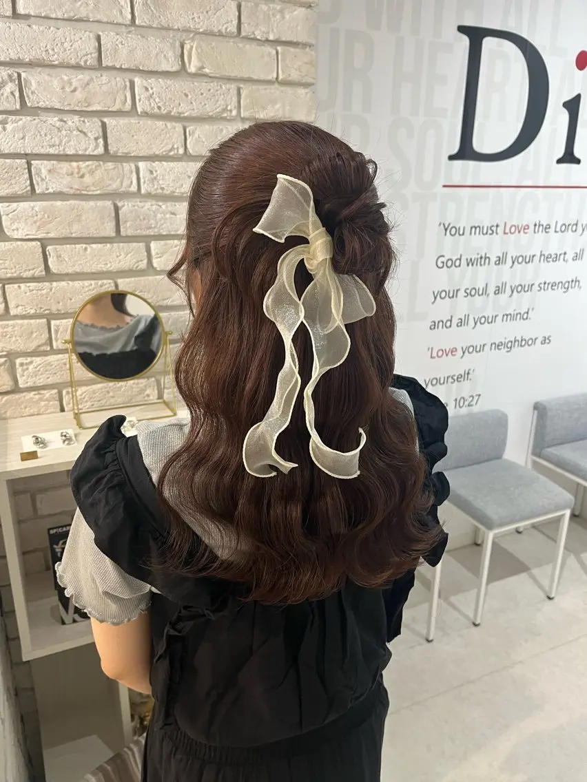 セミロング ヘアアレンジ ハーフアップ りん/ 名古屋ヘアセットの眉毛・アイブロウイメージ