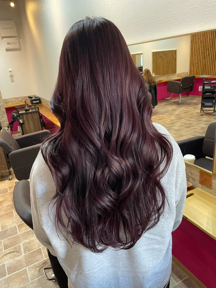 ロング カラー ピンクカラー レイヤーカット カット ヘアカラー YUI/ ブリーチカラー🌷のヘアスタイル