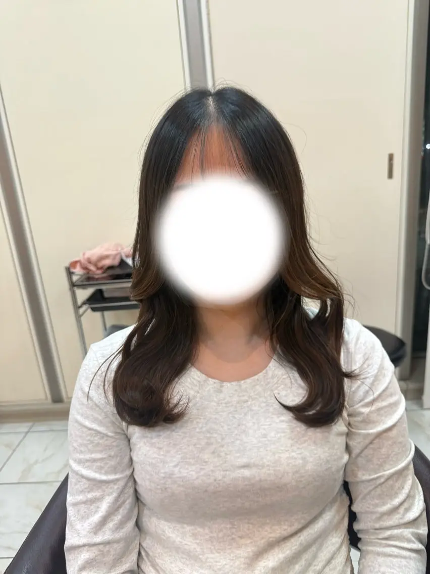 セミロング くびれヘア 粕谷 夕華のヘアスタイル