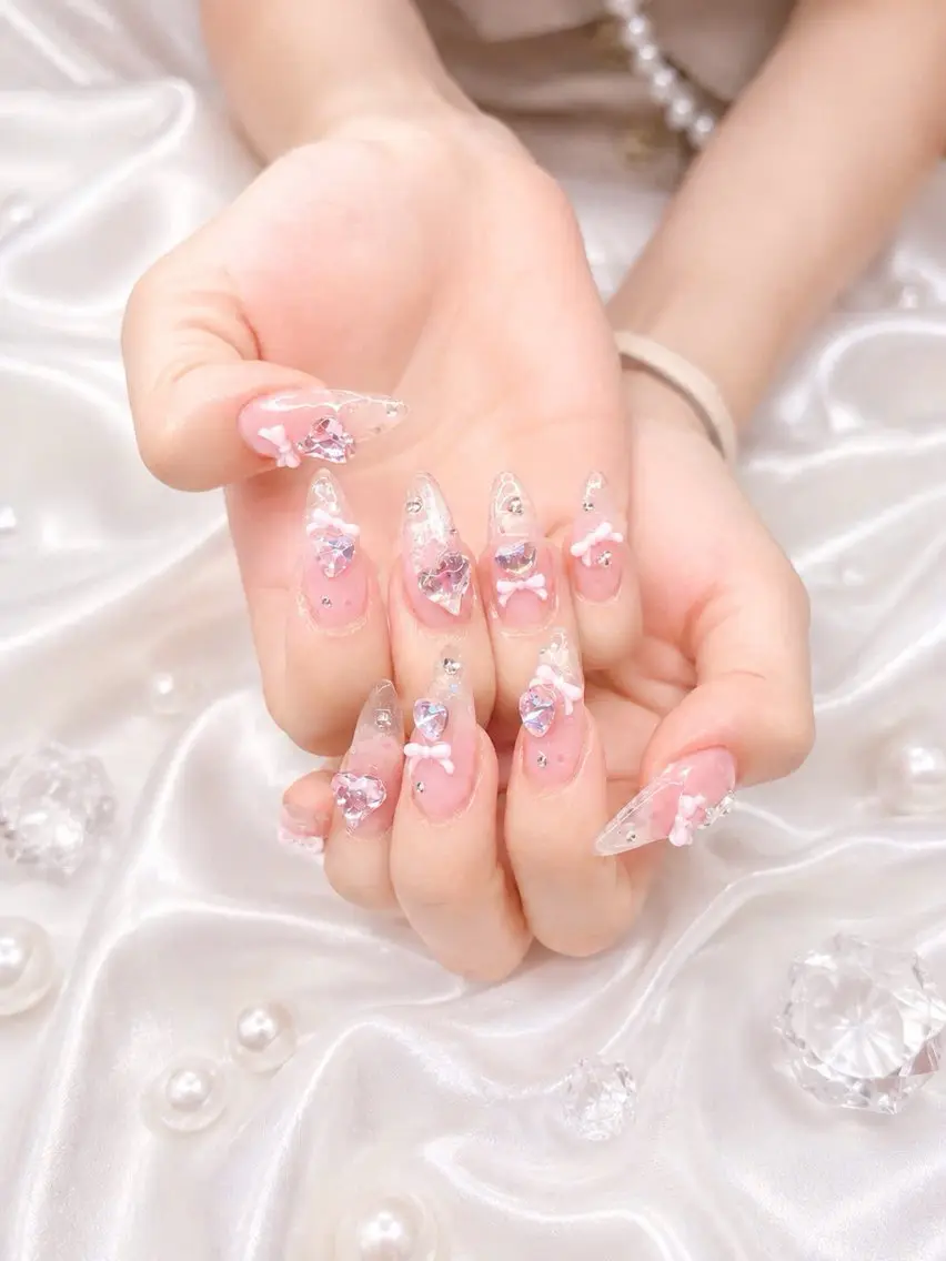 ネイル アートネイル オーロラネイル クリアネイル 長さ出し フレンチネイル ハンドネイル HOT Nail Salonのネイルデザイン