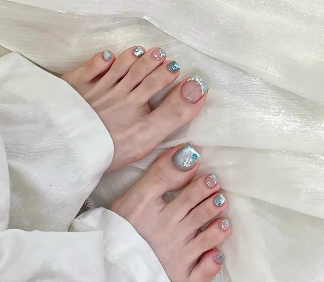 ネイル フットネイル Luvia Ginzaのネイルデザイン