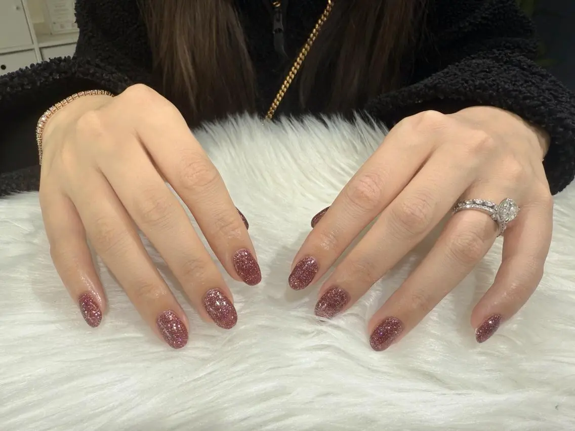 ネイル フラッシュネイル 赤色 冬ネイル クリスマス ハンドネイル Nail Salon Lindaのネイルデザイン