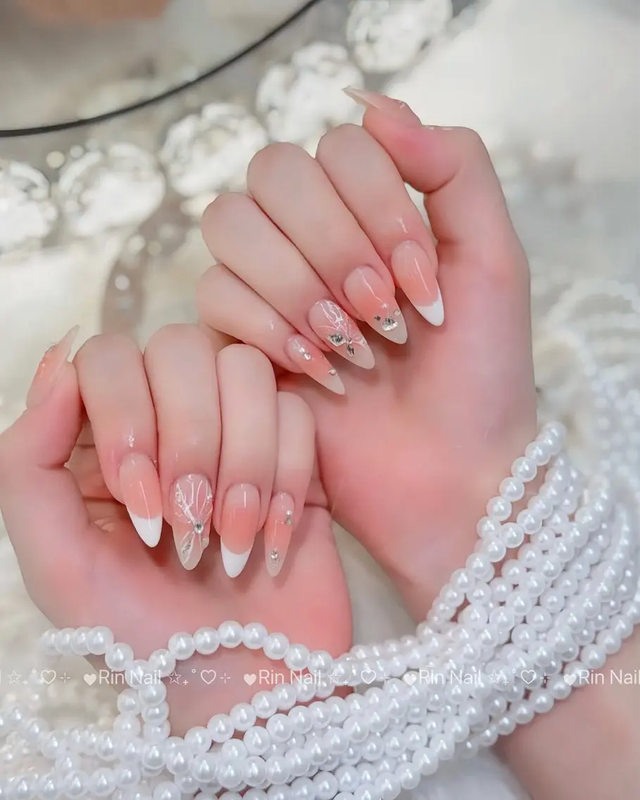 ネイル オーロラネイル チークネイル 桜ネイル クリアネイル ドット ハンドネイル Rin Nail Shinokuboのネイルデザイン