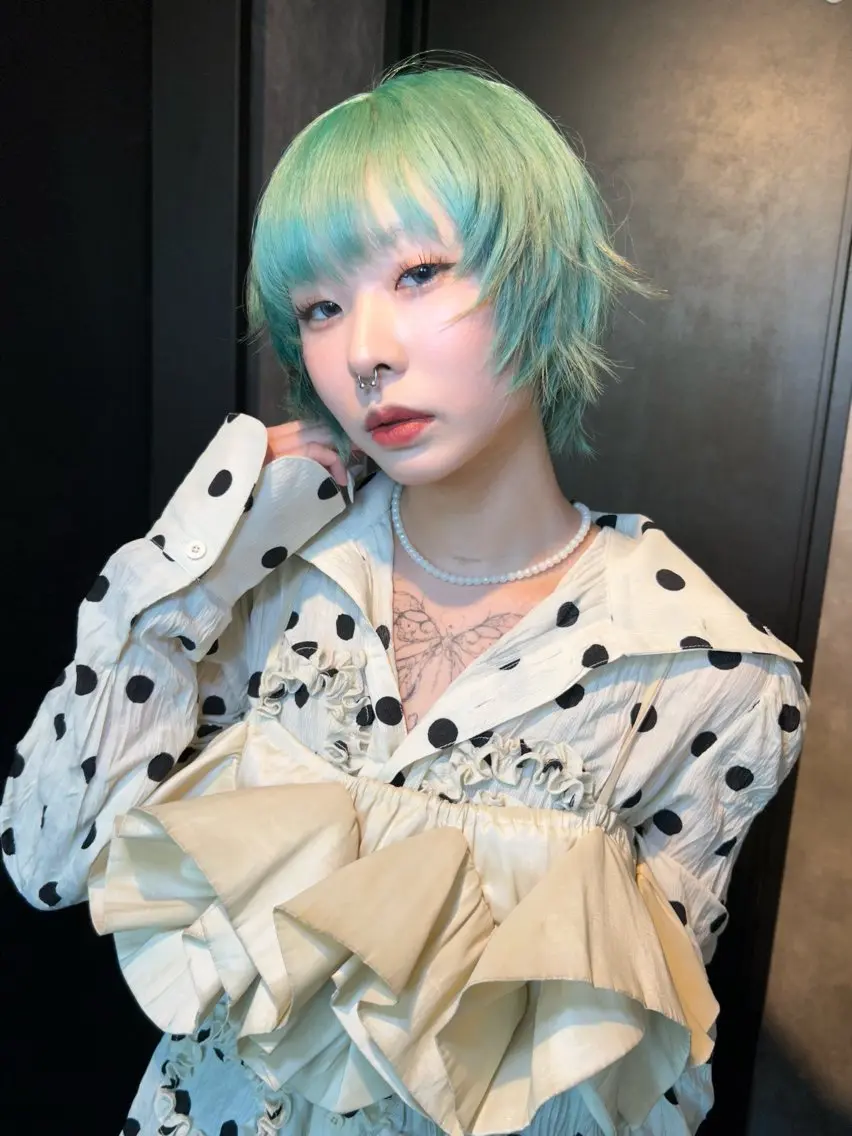 ショート ヘアカラー 鈴木 華奈のヘアスタイル