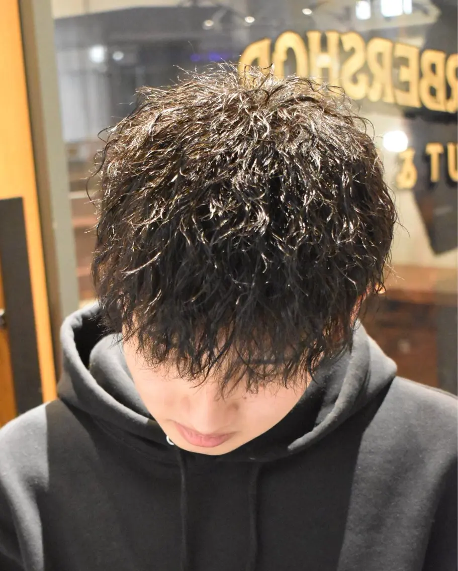 20代限定カット+ツイスパ、スパイキーショート、メンズパーマの写真