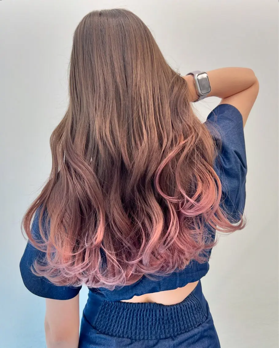 ロング カット ヘアカラー トリートメント Cielo by Siestaのヘアスタイル