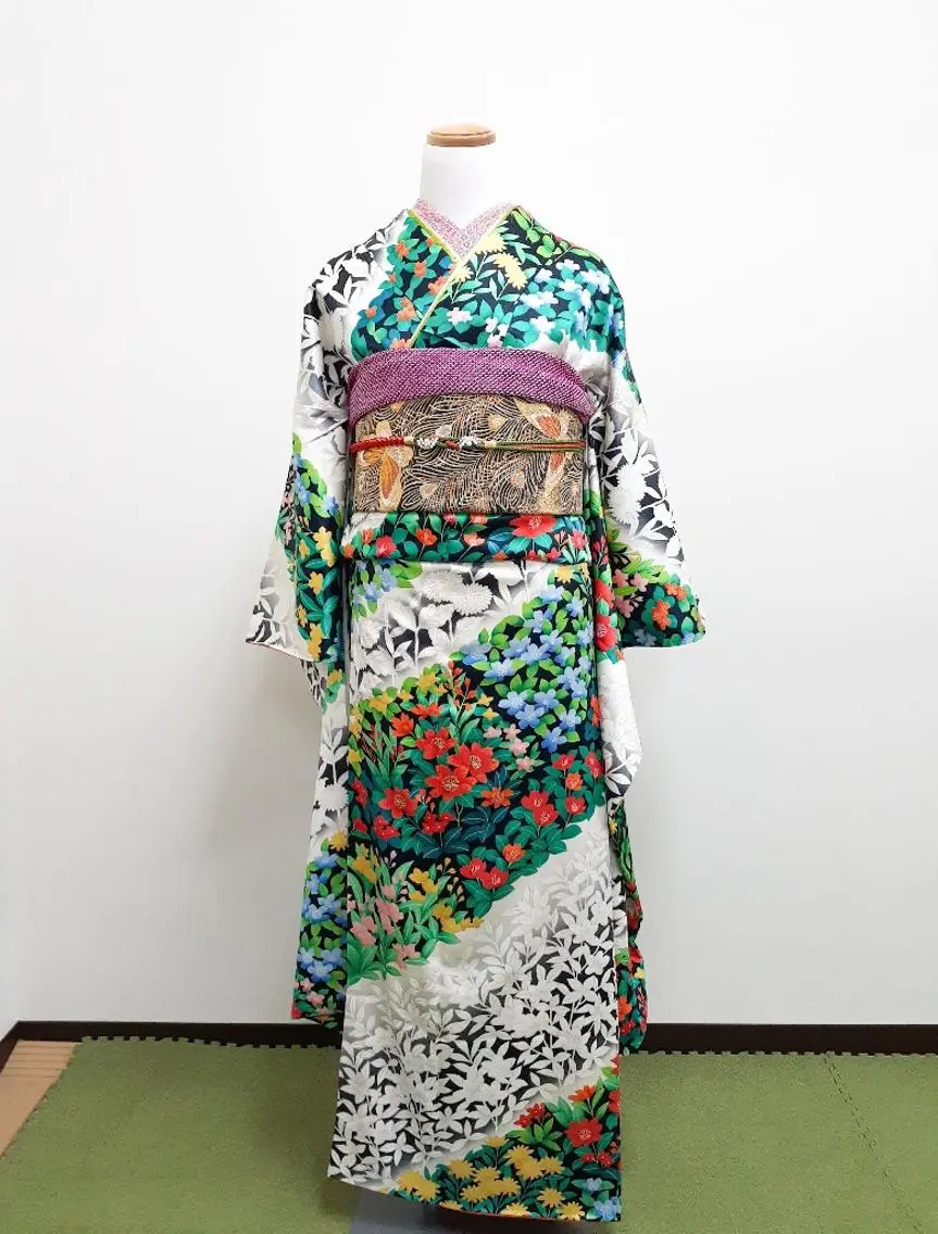振袖レンタル👘着付けヘアセット込み『前撮り,結納にも』の写真