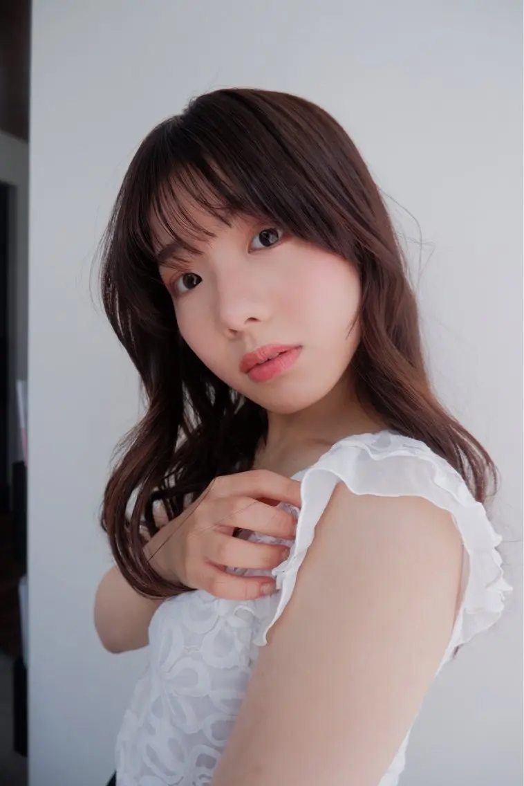 カラー ブラウンカラー ナチュラルブラウン 盛れる顔周り✨韓国式 レイヤーkanatoのヘアスタイル