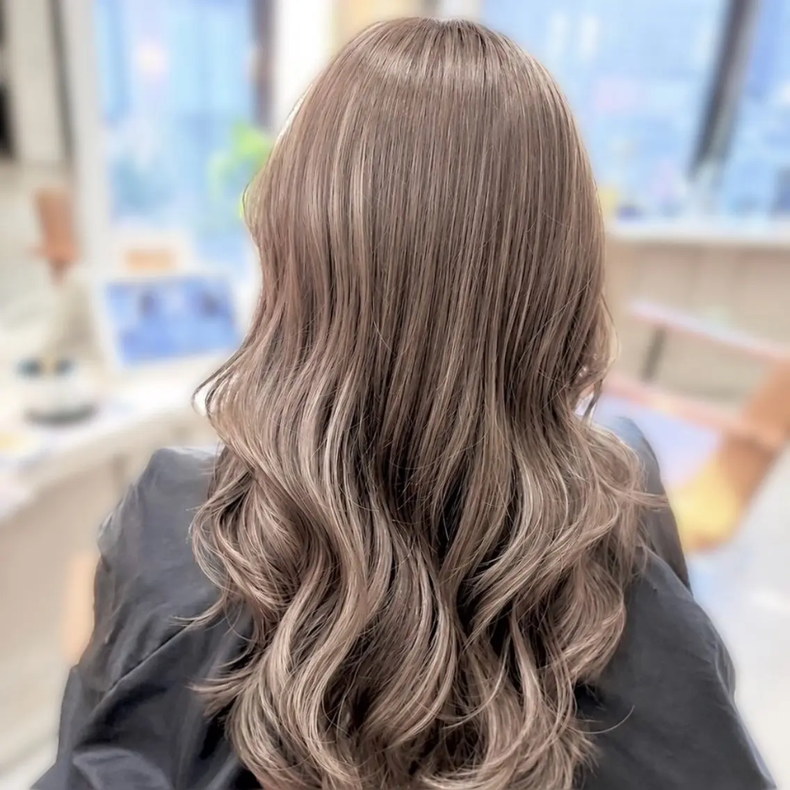 セミロング カラー ヘアカラー 透明感カラー🫧/ ハイトーン/いよりのヘアスタイル