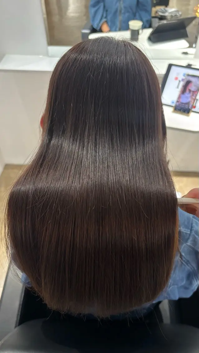 ミディアム カラー ブラウンカラー ココアブラウン miyon/ RINOA🇰🇷のヘアスタイル