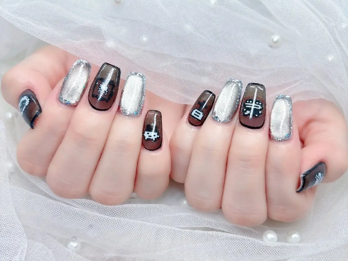 ネイル チークネイル 長さ出し フラッシュネイル ジェルネイル キラキラネイル Chouette Nailのネイルデザイン