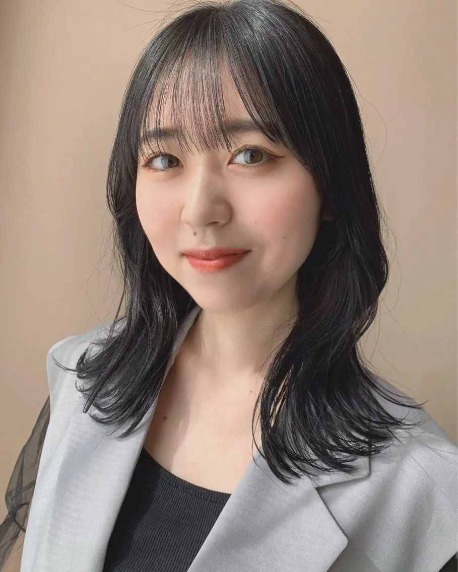 ロング カラー アッシュ アッシュグレー hubhair レイヤー/透明感のヘアスタイル