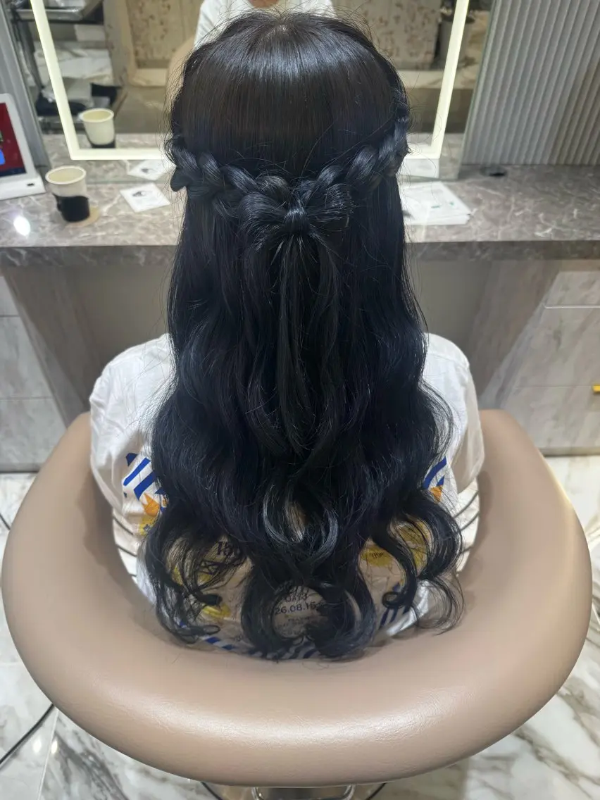 ロング ヘアセット 清楚ギャルの女王👑 めい🩶🩶のヘアスタイル