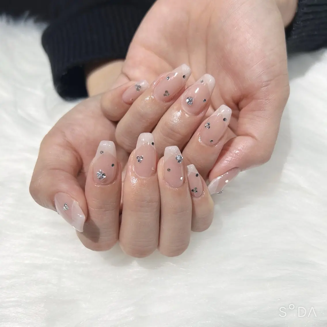 ネイル フレンチネイル ワンホンネイル ハンドネイル ぷりゅねる 心斎橋のネイルデザイン