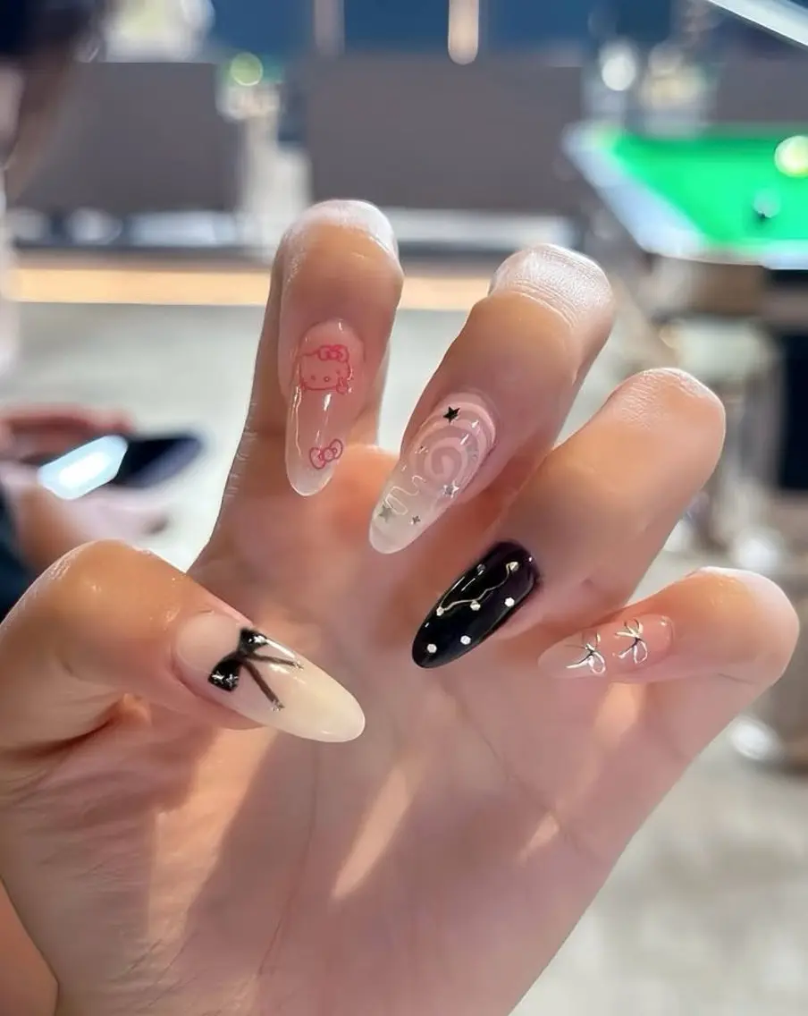 ネイル アートネイル オーロラネイル ブルー チークネイル フットネイル ハンドネイル NAILS168 新大久保店のネイルデザイン