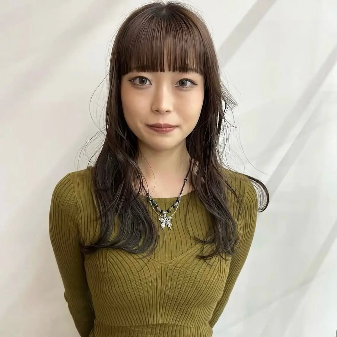 ロング カラー アッシュ ブラウンカラー ダークブラウン arisa/暖色 /伏見/レイヤーのヘアスタイル