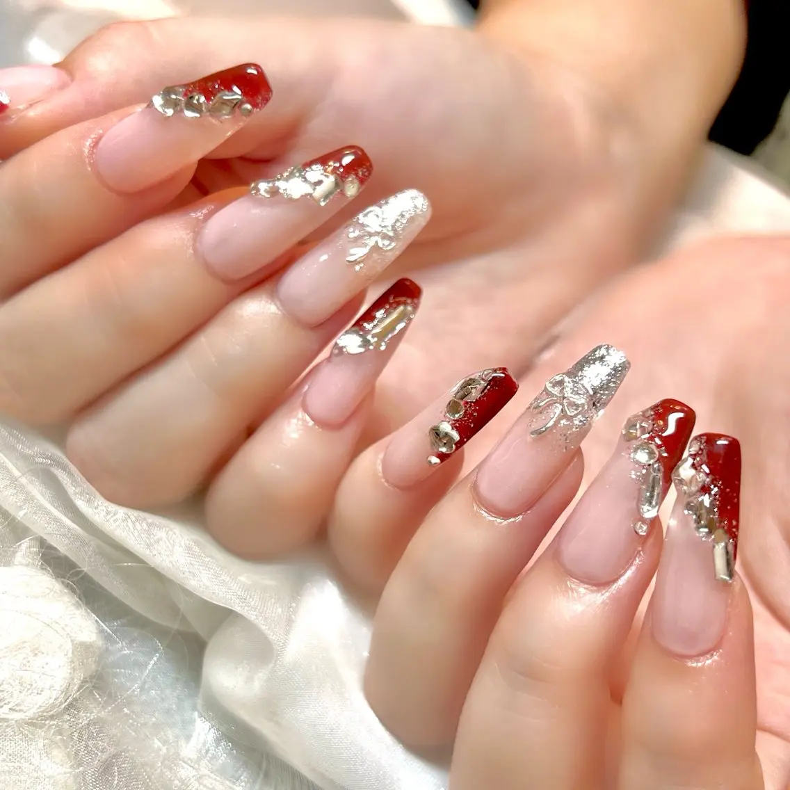 ネイル アートネイル オーロラネイル ジェルネイル 韓国ネイル ロングネイル ハンドネイル clover nailのネイルデザイン