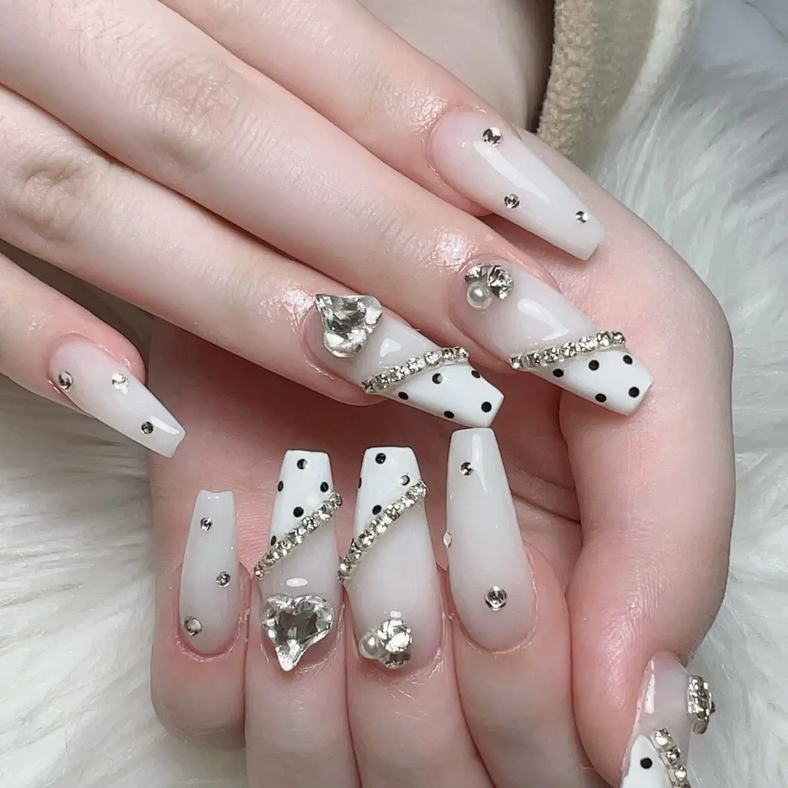 ネイル Nail salon EM（エム）諸星のネイルデザイン