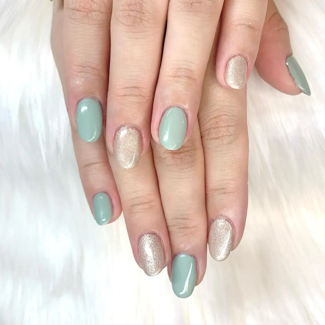ネイル リスブラン🌱 IKUMIのネイルデザイン