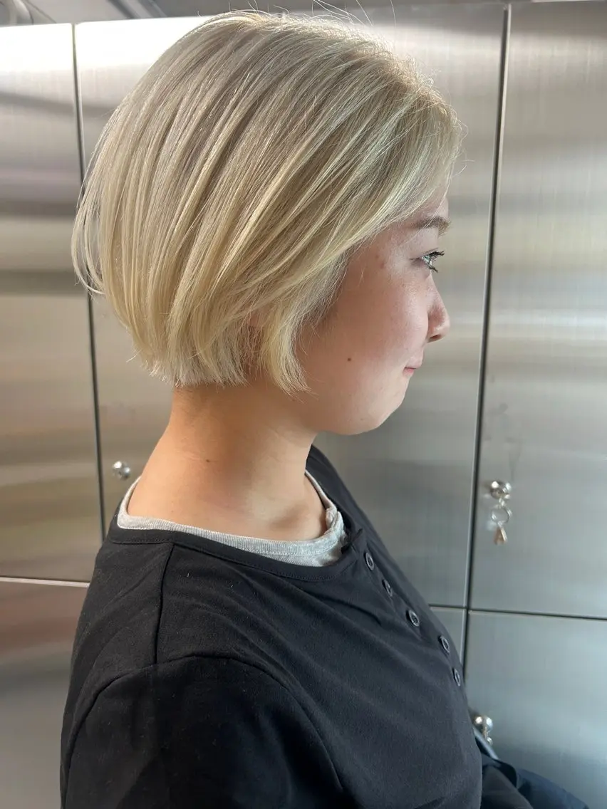 ショート カラー ハイトーンカラー カット ヘアカラー トリートメント ayane⭐️ボブ・ ショート・パーマのヘアスタイル
