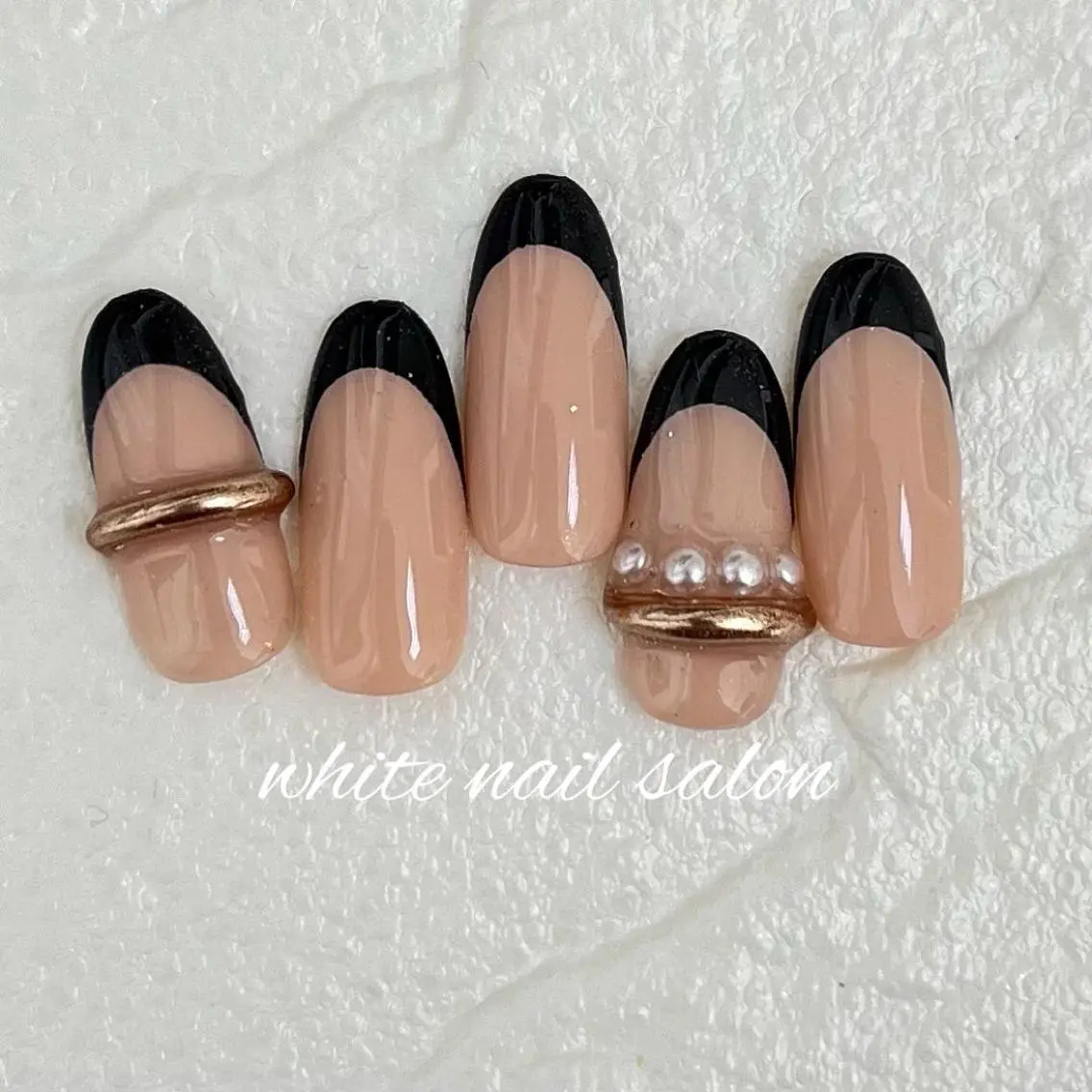 ネイル フットネイル ジェルネイル ハードジェル ラメ(グリッター) 持ち込み ハンドネイル white nail salonのネイルデザイン