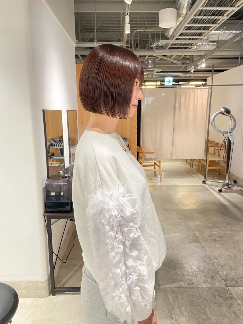 似合わせカット+全頭ブリーチなしカラーの写真
