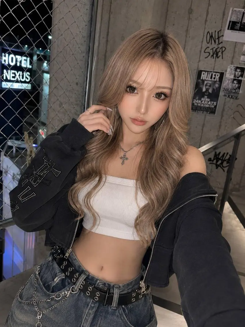 【梅田】過去イチ盛れる韓国ロング🖤プラチナシールエクステ40本\6000の写真