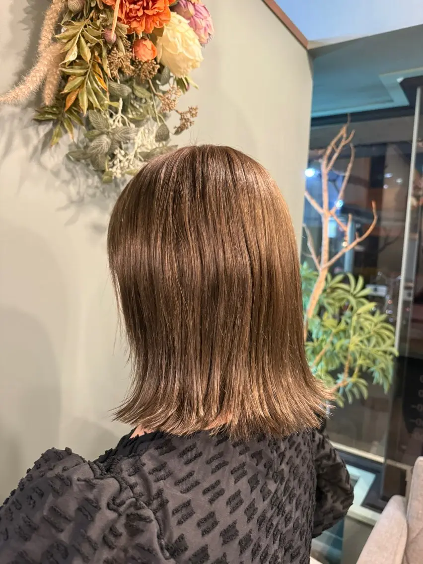 ショート カット ヘアカラー 草野 奈扇のヘアスタイル