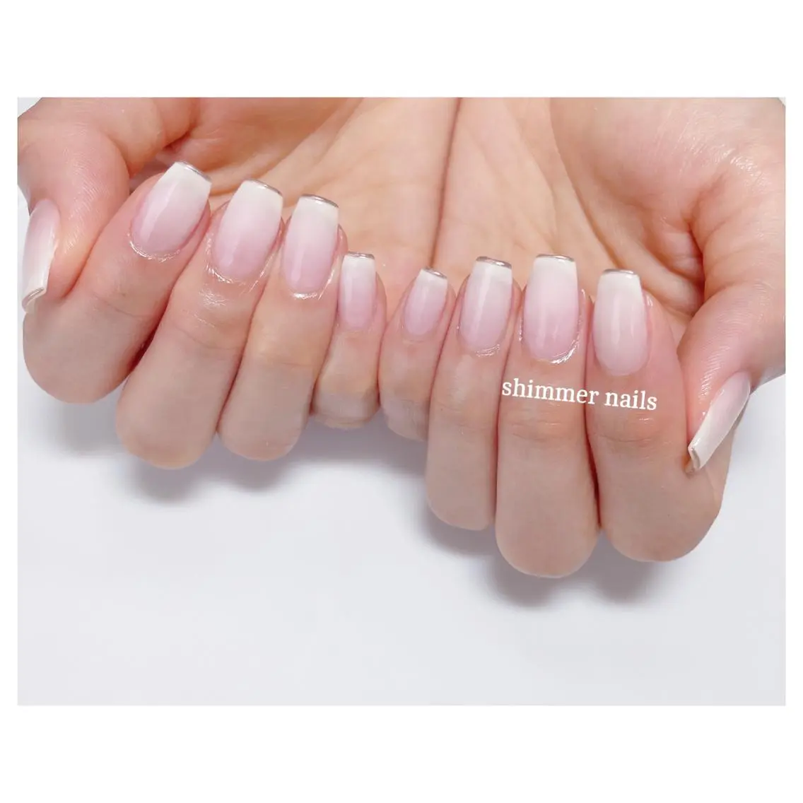 ネイル フレンチネイル ミラーネイル ホワイト shimmer nailsのネイルデザイン