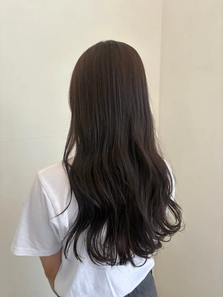 ロング カラー ベージュカラー グレージュ 上野 桜果のヘアスタイル