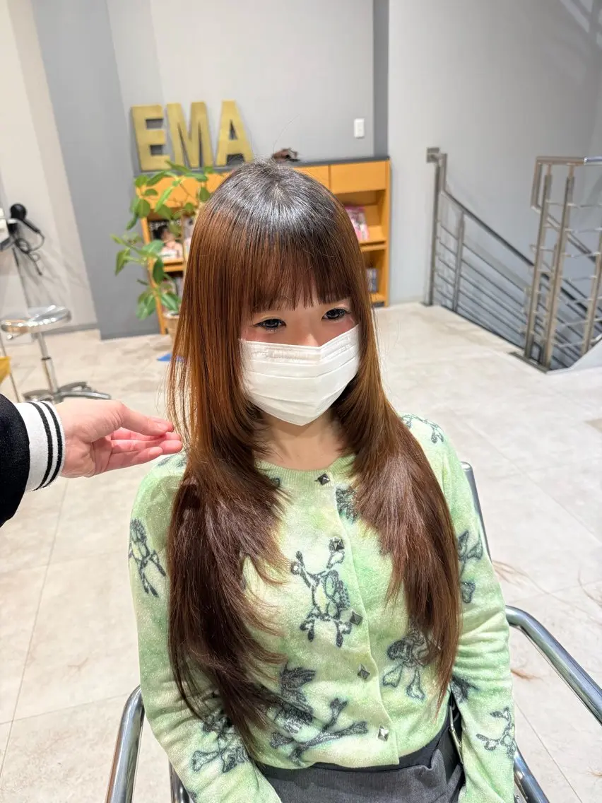 ロング 顔まわりレイヤー 顔周りカット レイヤーカット 吉田 美夢のヘアスタイル