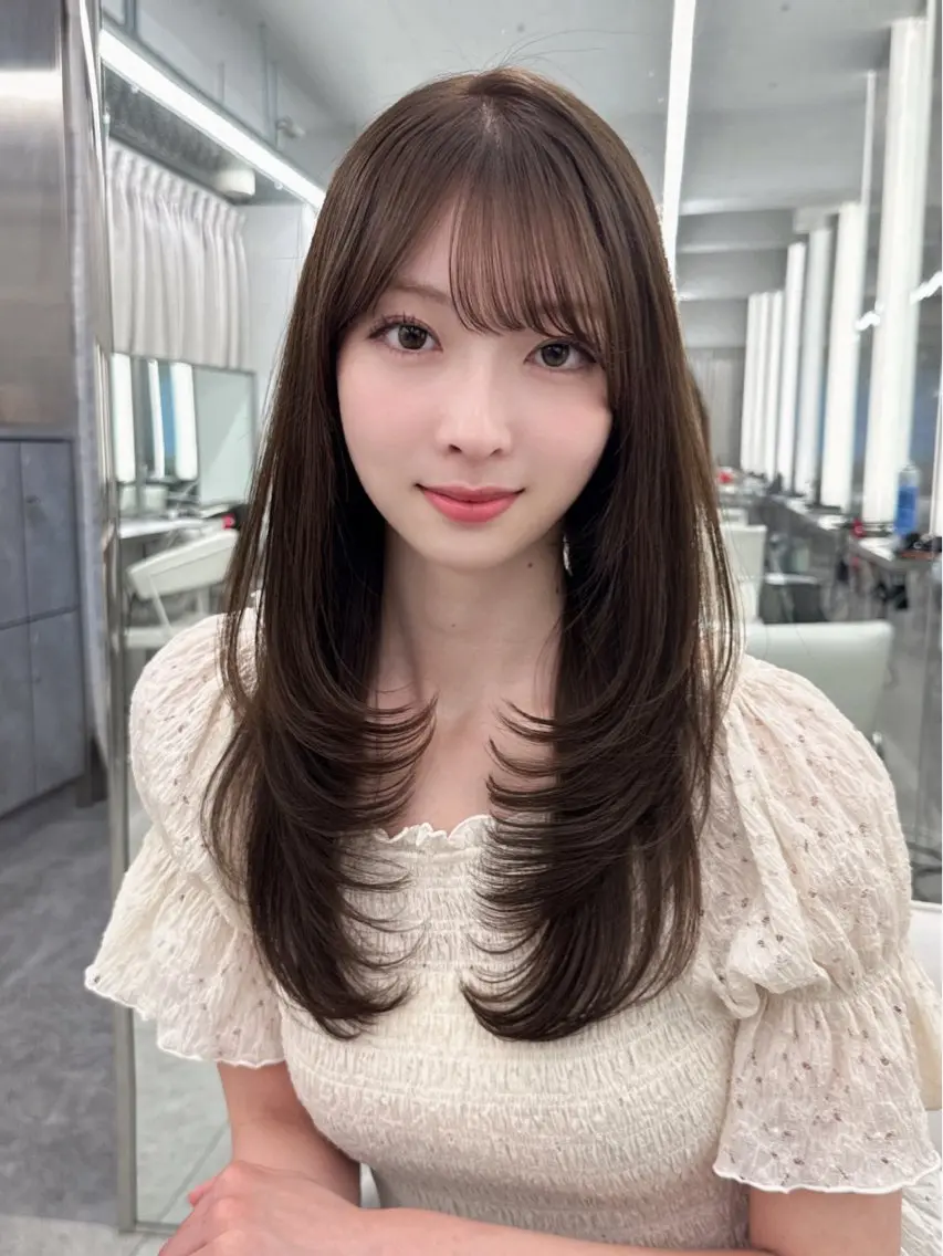 セミロング 🍑韓国風レイヤー 🍑莉子のヘアスタイル