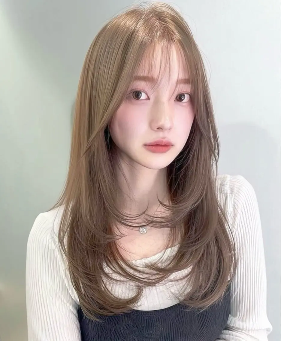 セミロング 顔まわりレイヤー 韓国風ヘア レイヤーカット 似合わせ特化/ itta𓂃🫧‪のヘアスタイル