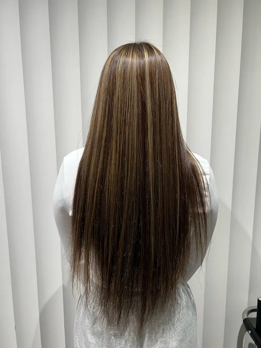 カラー ハイライトカラー ヘアカラー 山本 麗のヘアスタイル