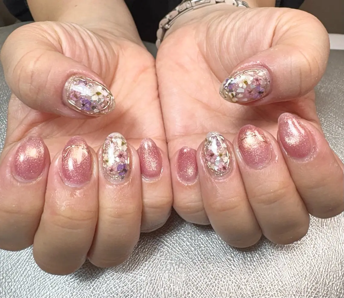 ネイル フラワーネイル マグネットネイル ミラーネイル 春ネイル ハンドネイル ✨韓国✨nail salonLumieのネイルデザイン