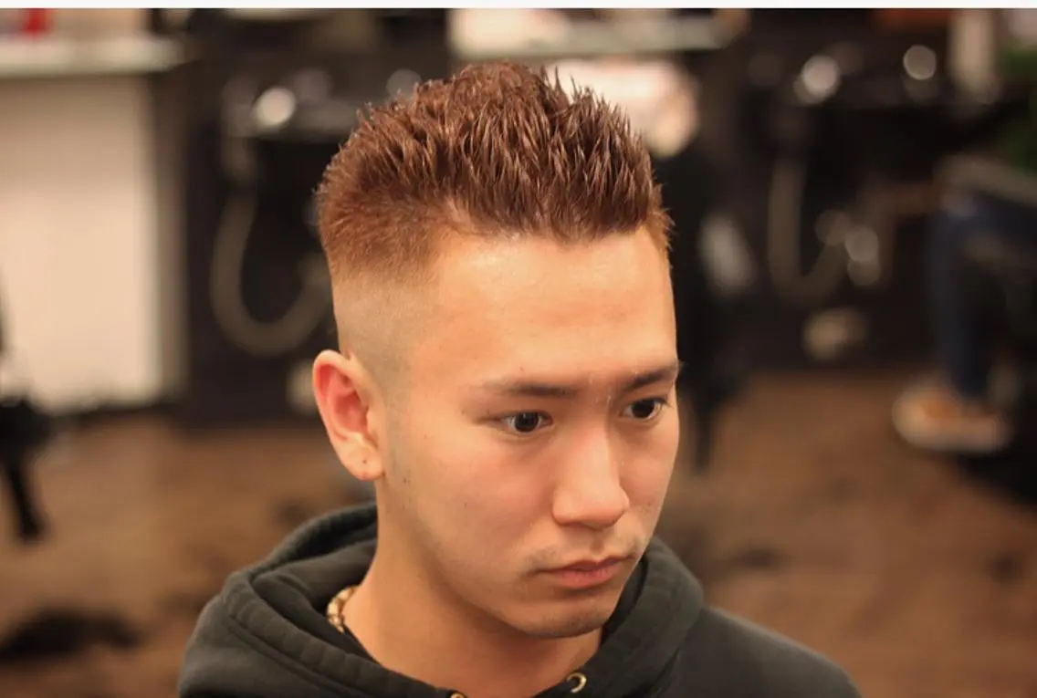 ショート カラー メンズ フェードカット アッシュ アッシュブラウン ブラウンカラー カット ヘアカラー 前田賢生 ご新規様はNGのヘアスタイル