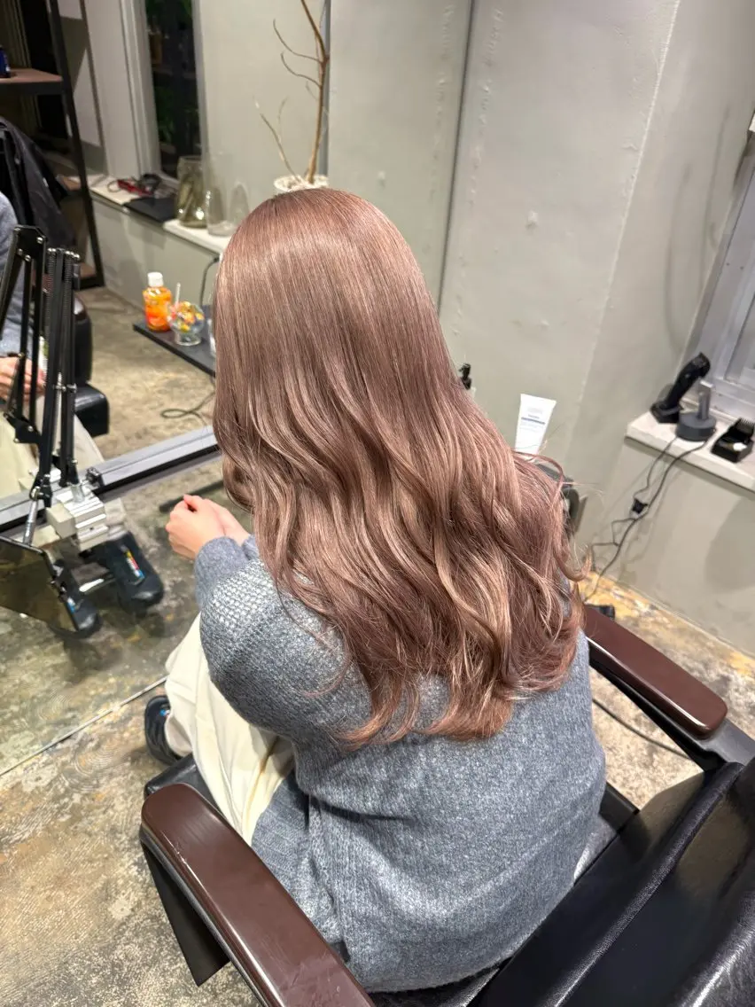 ロング カラー ヘアカラー ハイトーン･髪質改善 MIOKAのヘアスタイル