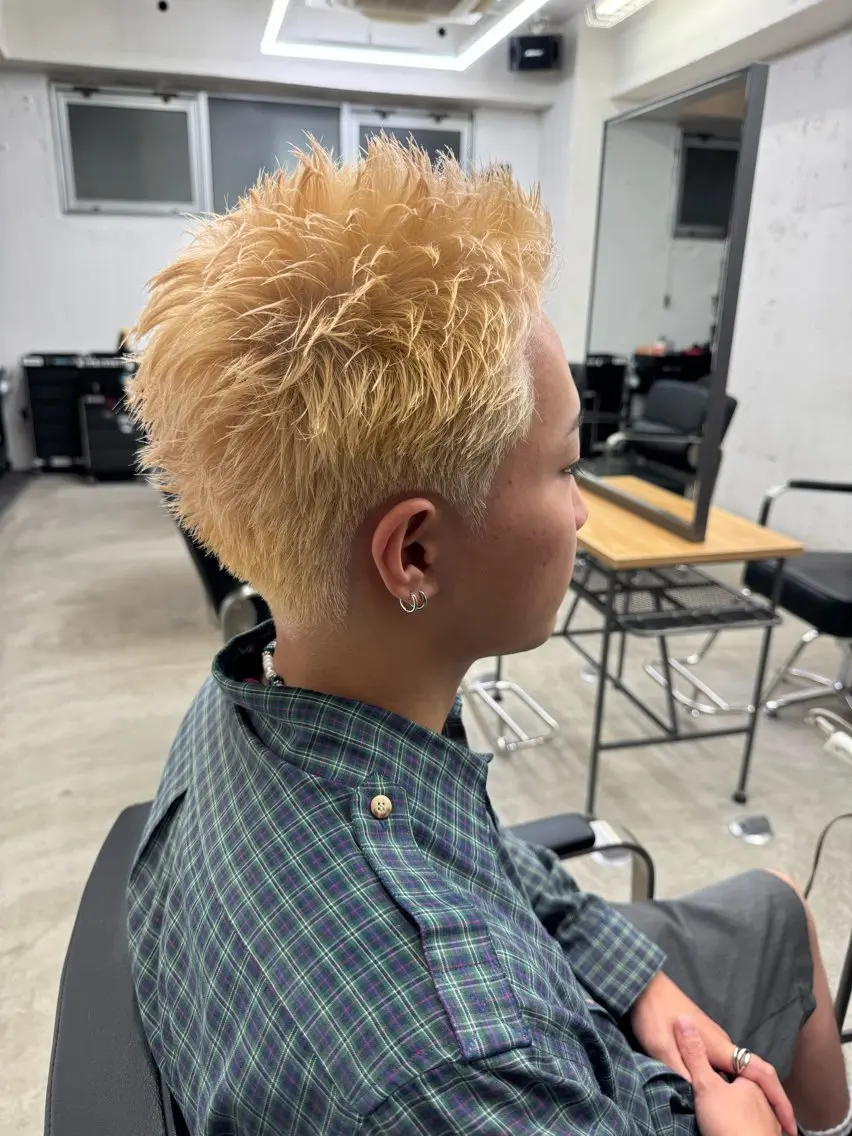 ショート カラー メンズ 抜きっぱなしブロンド ブロンド ショートヘア カット ヘアカラー トリートメント 💈メンズ特化💈 TASUKUのヘアスタイル