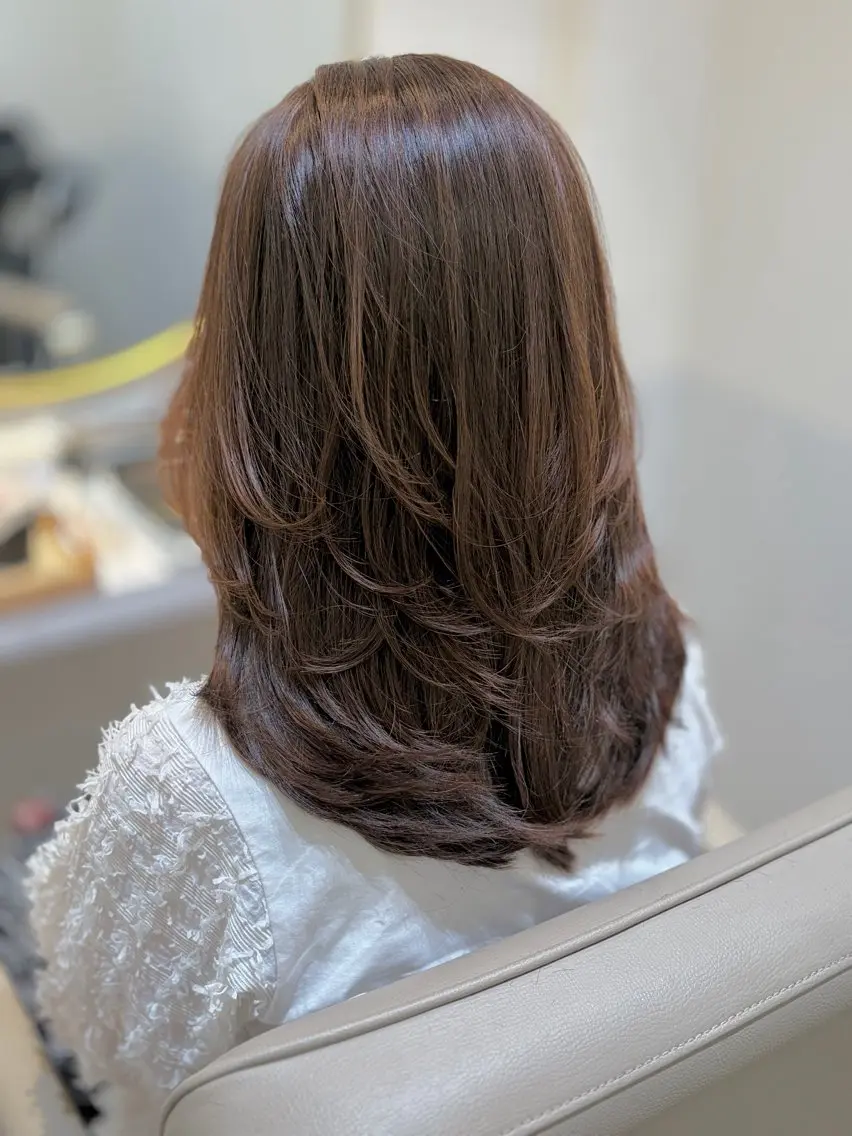 ミディアム ミディアムレイヤー レイヤーカット Eleanor枚方店 /梅木雄治のヘアスタイル
