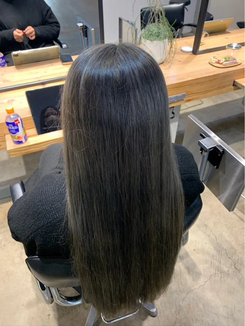 カラー 西村 颯世のヘアスタイル