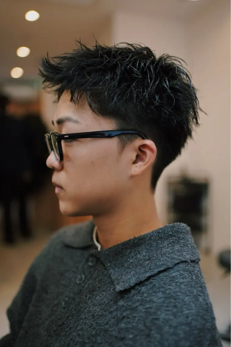 メンズ カット BROWN メンズヘアサロンのヘアスタイル