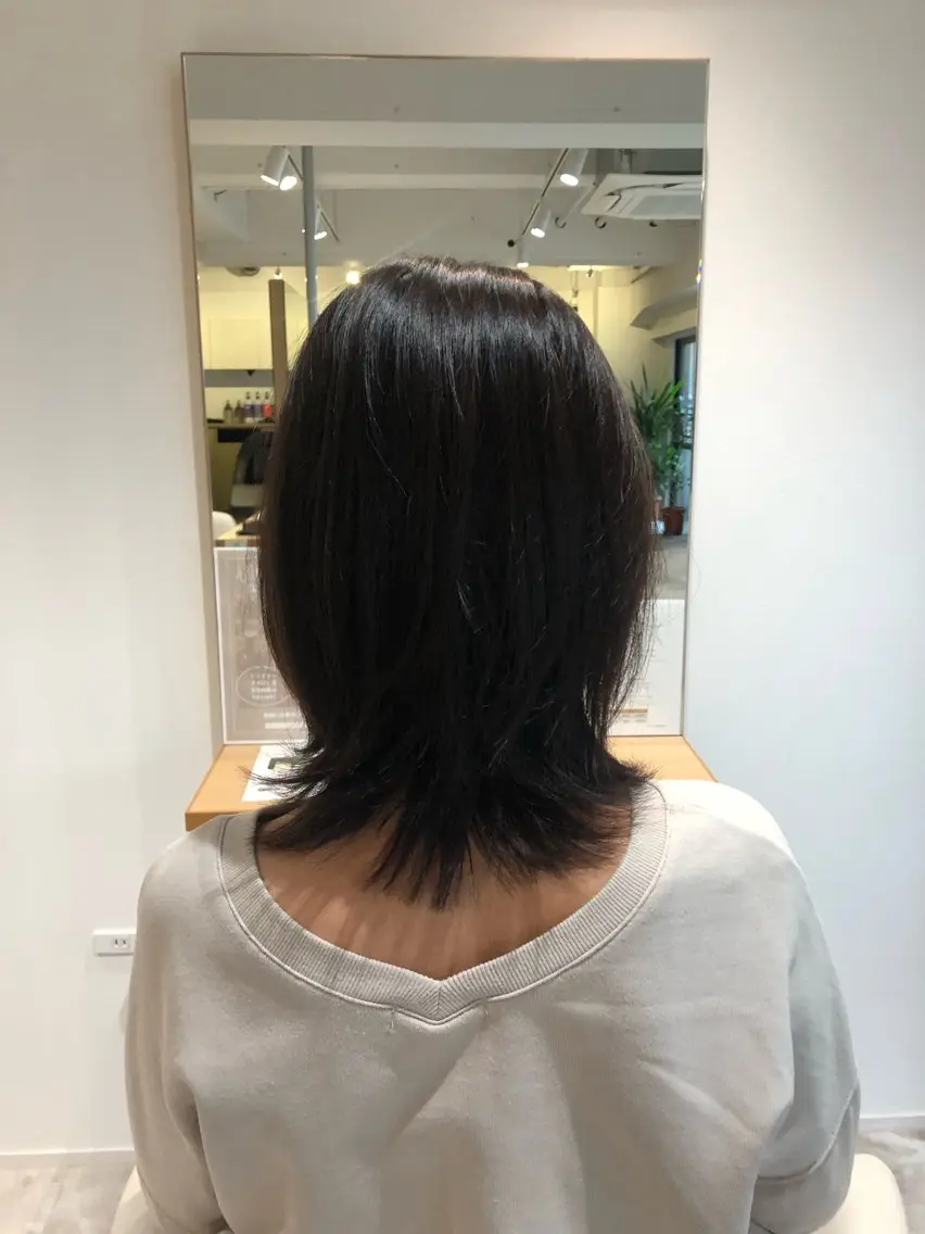ミディアム カラー soy kufu 川勝のヘアスタイル