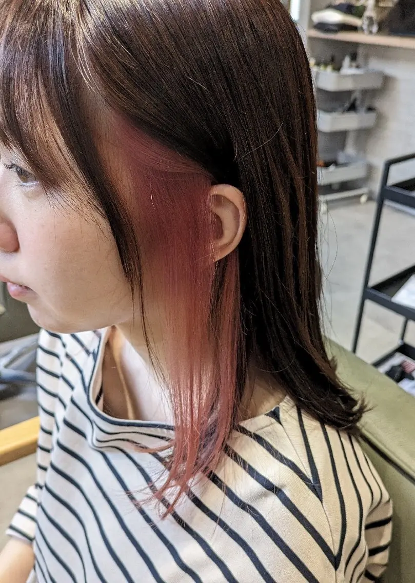 セミロング カラー ヘアアレンジ ブリーチ ブラウンカラー モカブラウン ピンクカラー カット ヘアカラー 小國 綾かのヘアスタイル
