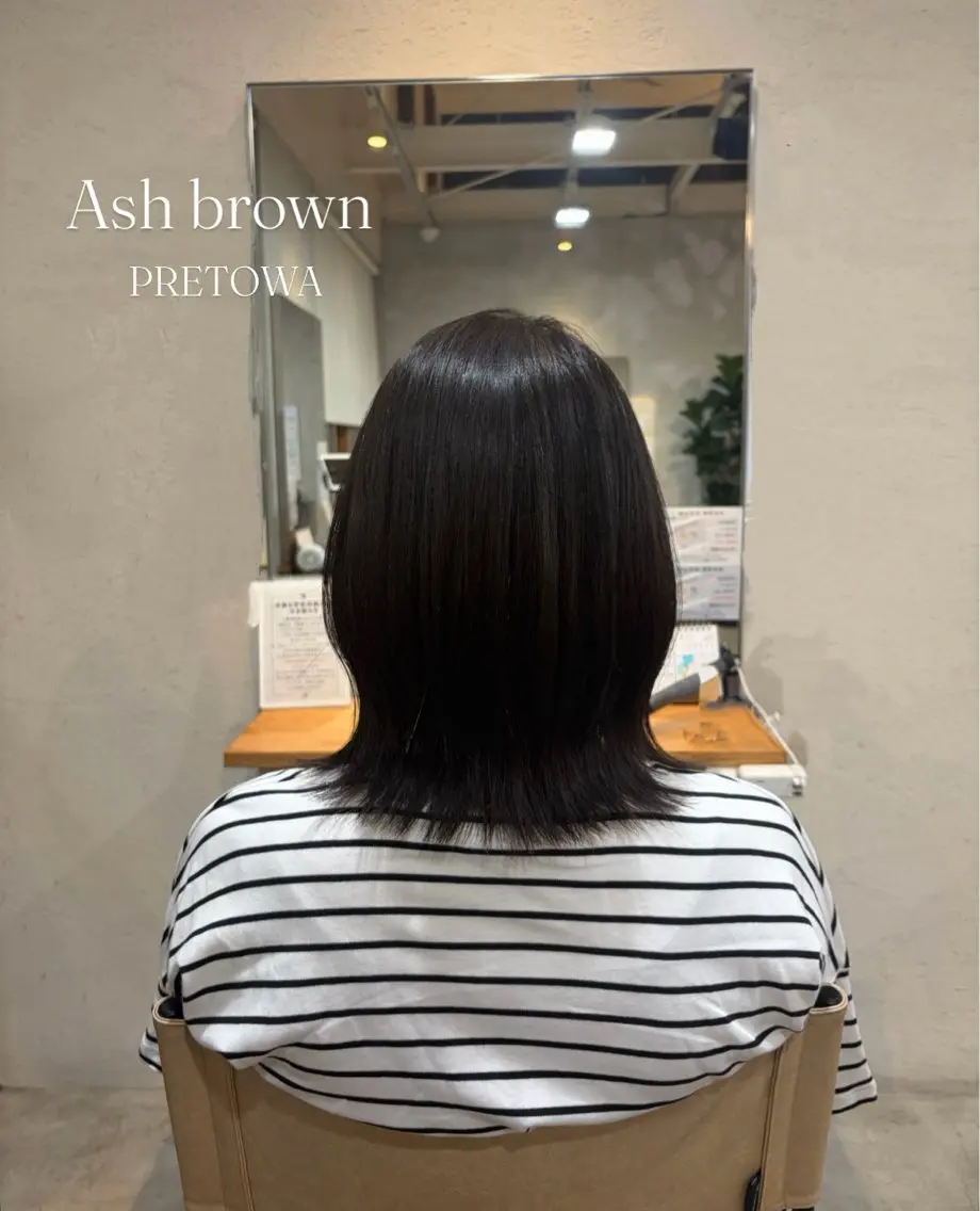 ミディアム カラー アッシュ アッシュブラウン ブラウンカラー 透明感カラー ヘアカラー momoka オリーブ/ベージュのヘアスタイル