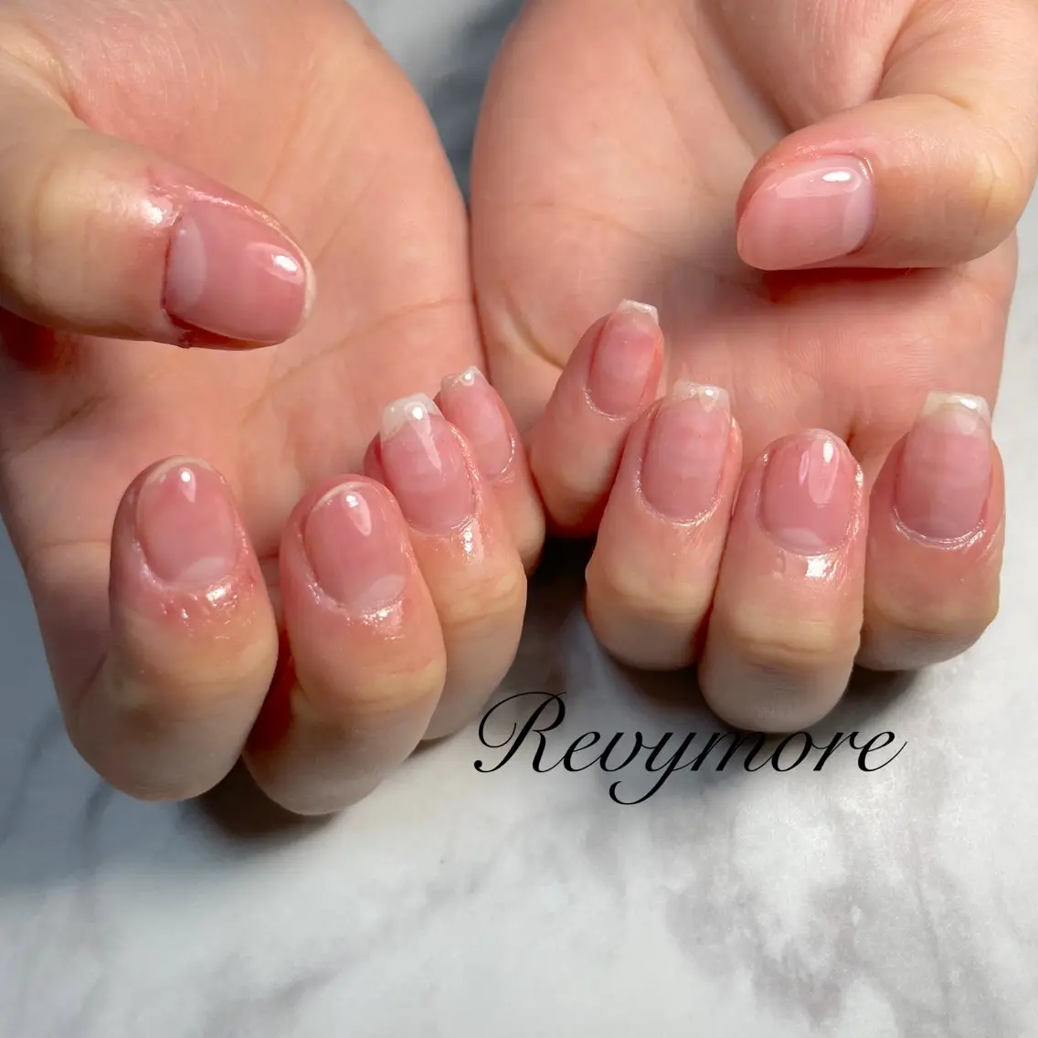 ネイル クリアネイル ジェルネイル ニュアンスネイル オフィスネイル シンプルネイル nail salon Revymoreのネイルデザイン
