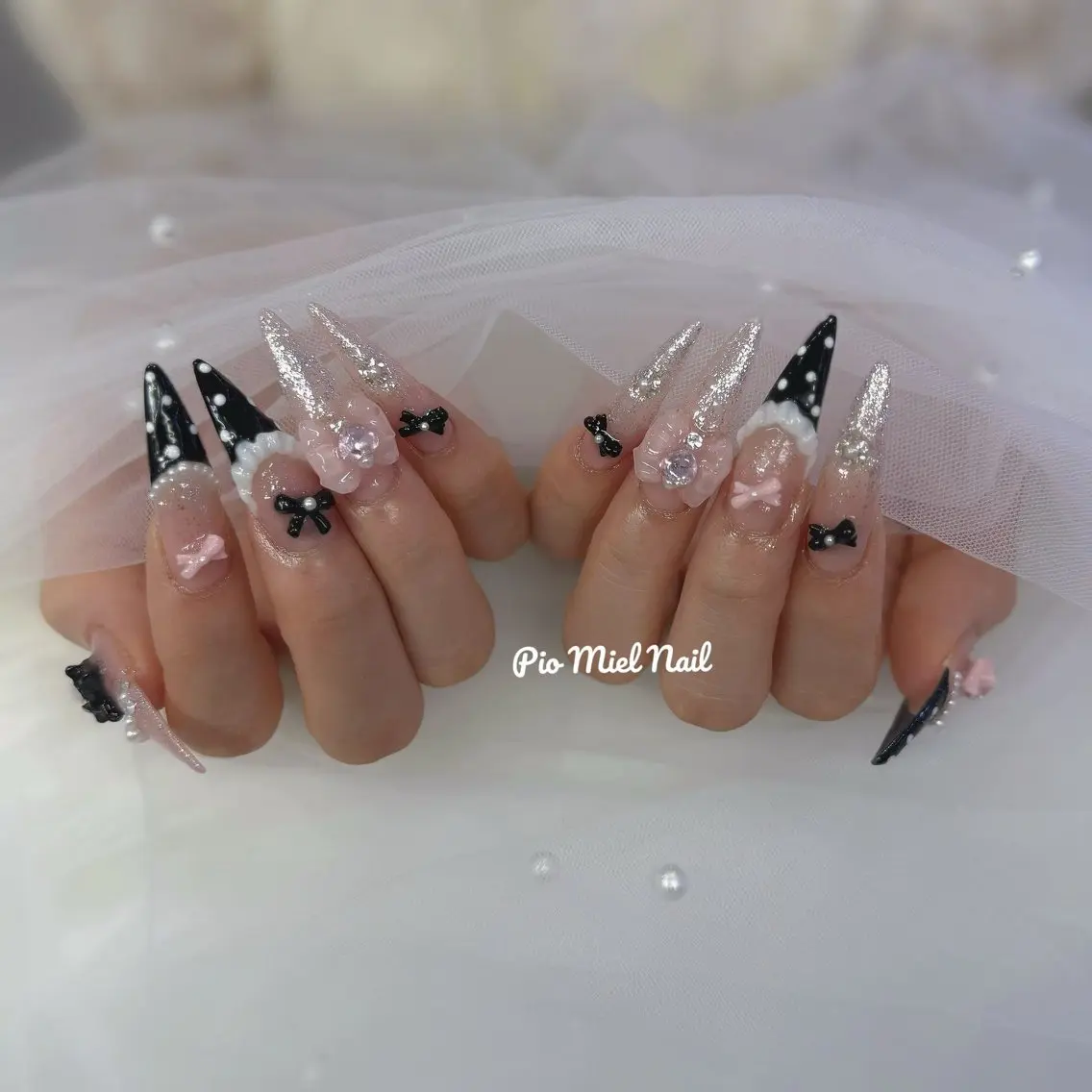 ネイル ドット ガーリー グラデーション ラメ(グリッター) ピンク ハンドネイル momo 長さだしのネイルデザイン