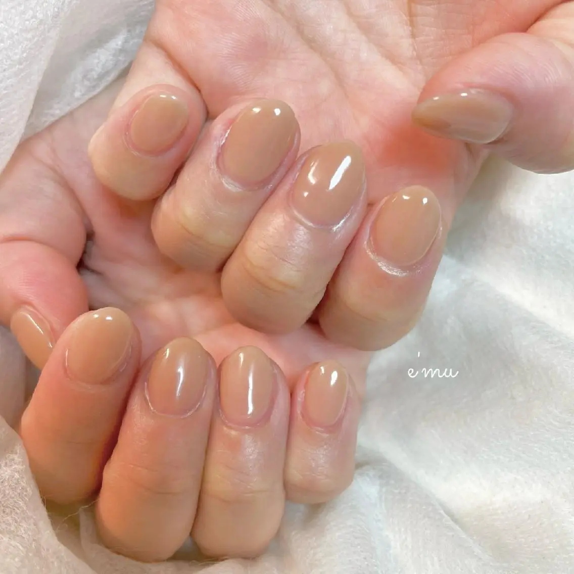 ネイル オフィスネイル ワンカラーネイル ハンドネイル nail salon e'mu💐のネイルデザイン