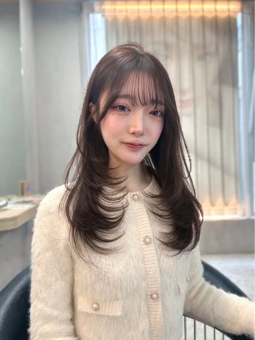 セミロング カット ヘアカラー 縮毛矯正 木串 楽人のヘアスタイル