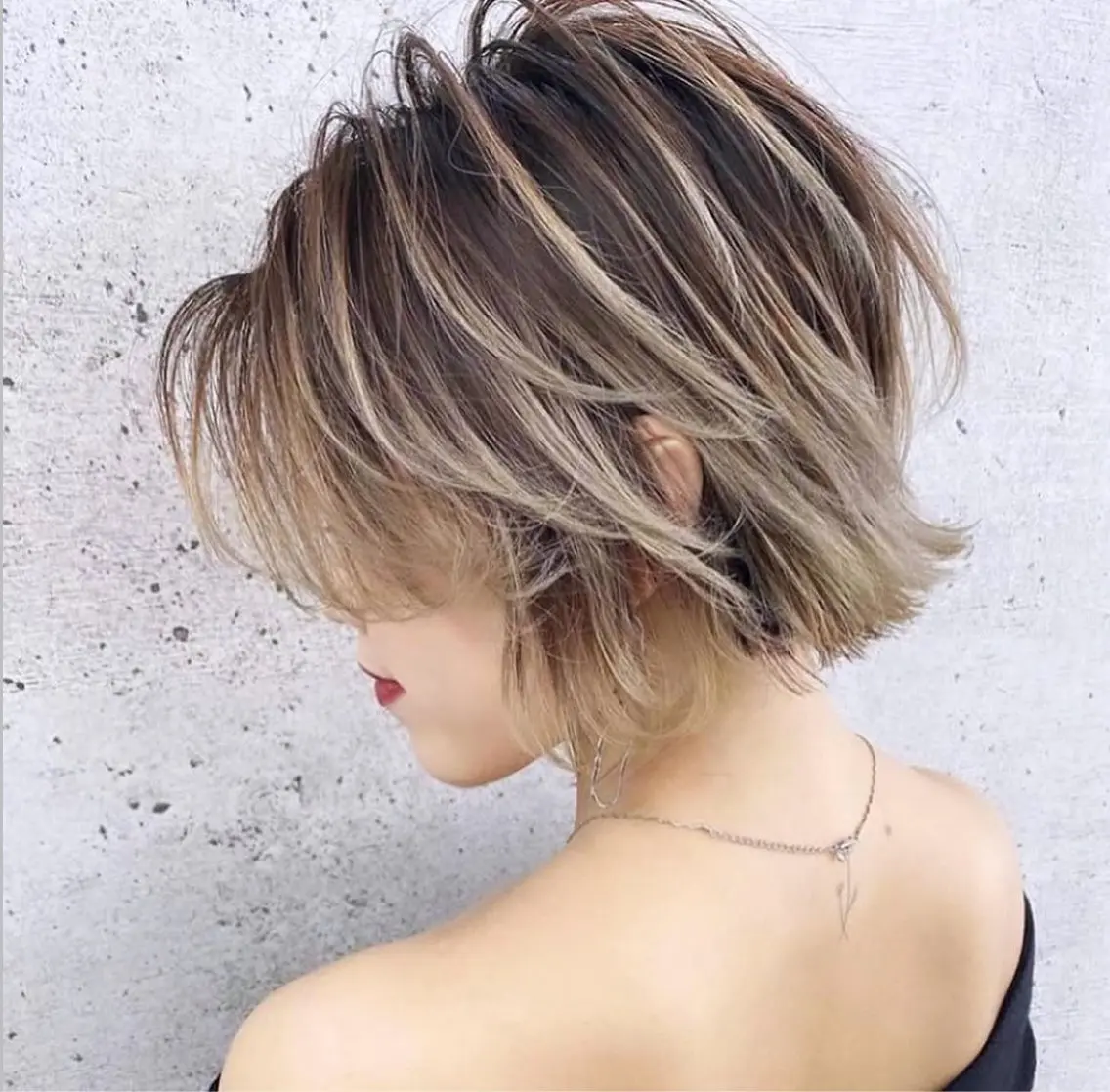 ショート カット ヘッドスパ ヘアセット 🫧バレイヤージュ/ ハイトーン/ミズキのヘアスタイル