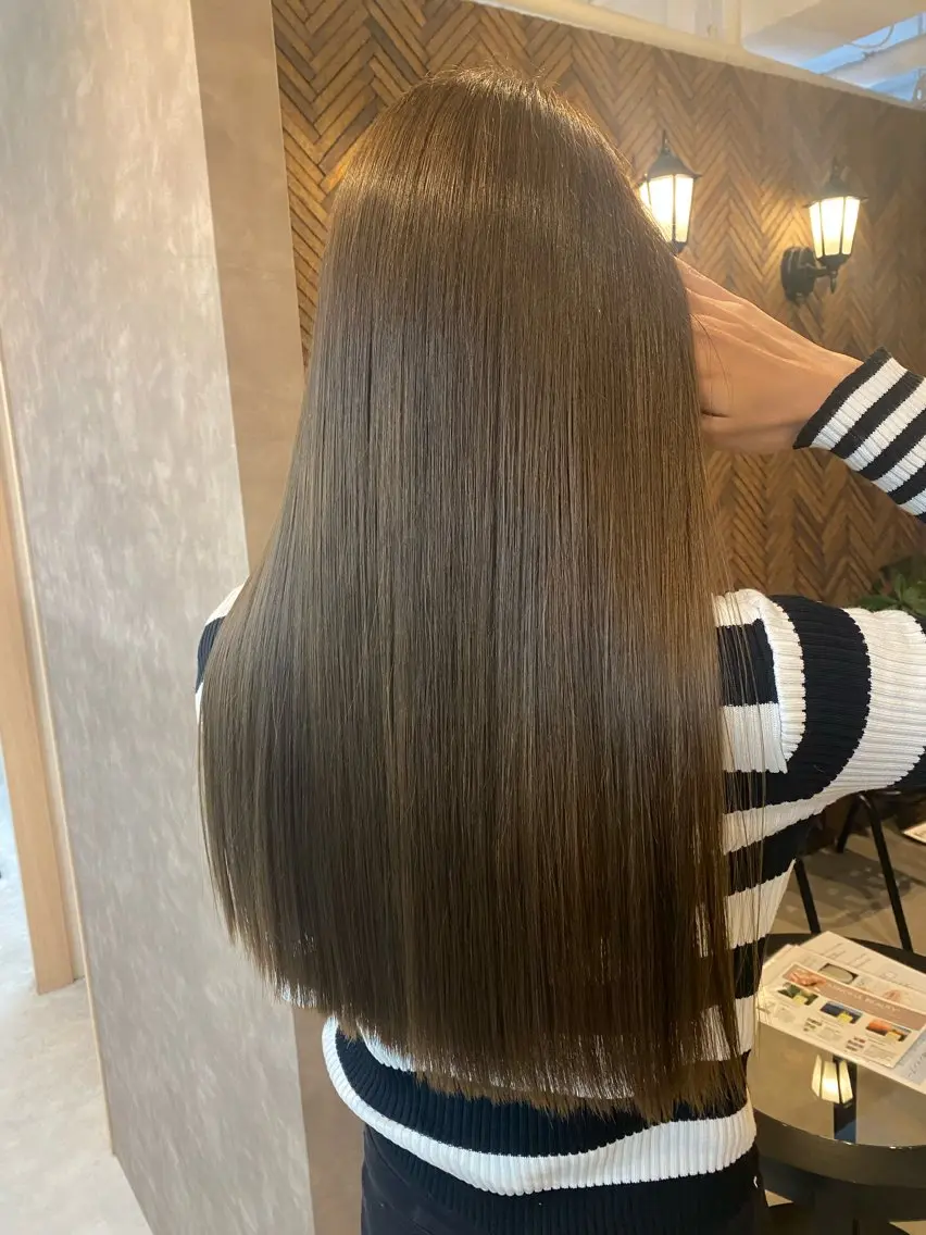 ロング カラー tocca 💜石田愛結💜のヘアスタイル